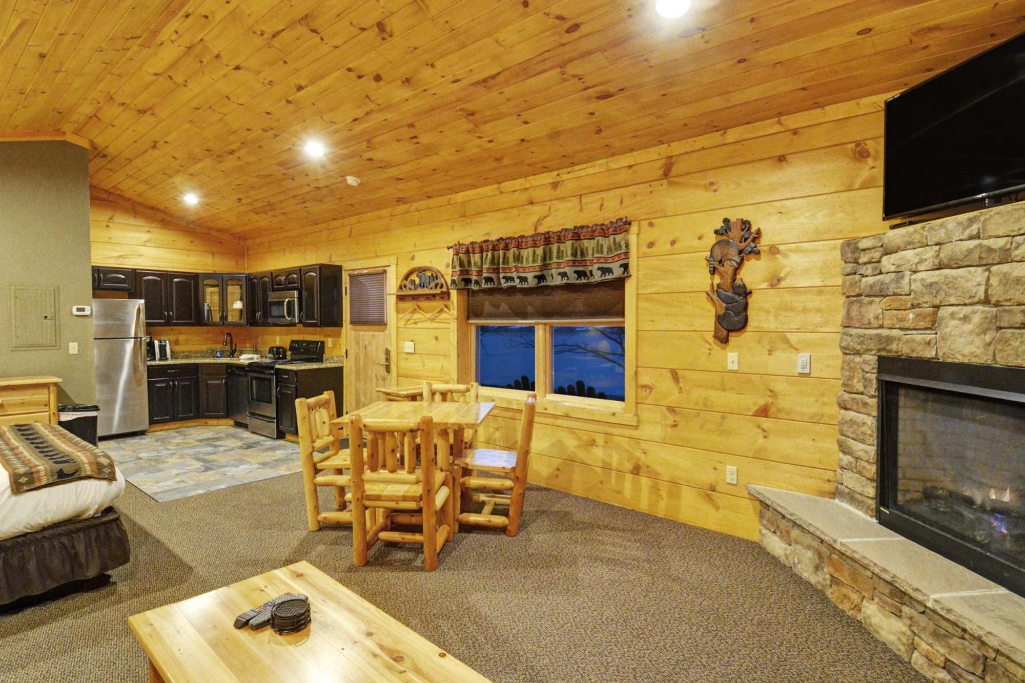 The Lodges At Sunset Village McHenry Habitación foto